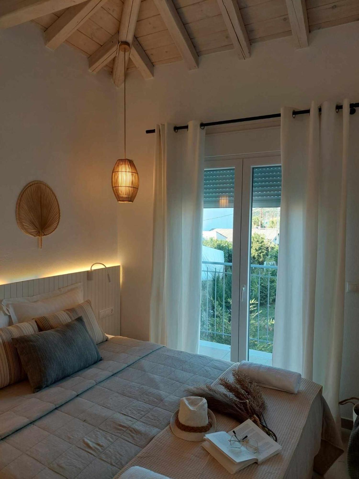 Maya Apartments, Modern And Convenient Apartments With Private Parking Skiathos Town Exterior photo